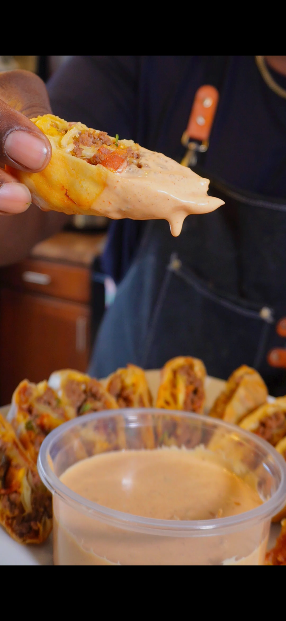 Cheeseburger egg rolls with sauce