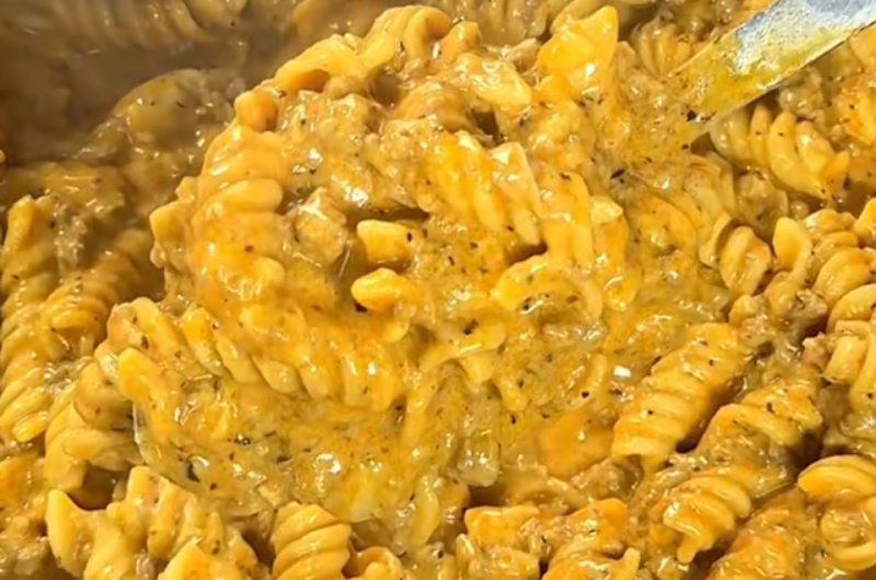 Cheeseburger Mac (Homemade Hamburger Helper)