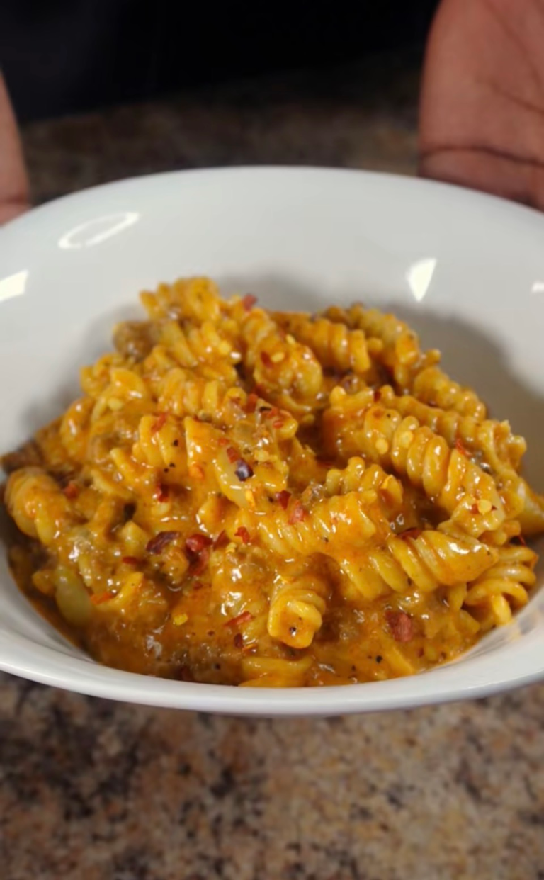 bowl of cheeseburger mac