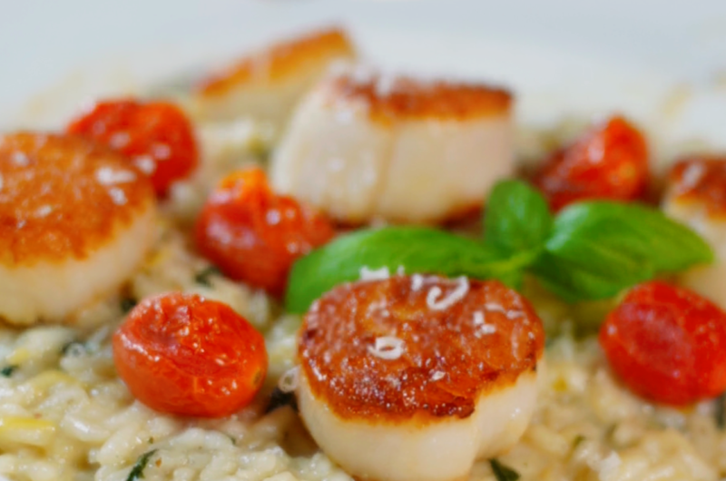 Spinach and Artichoke Risotto w/ Roasted Tomatoes and Pan Seared Scallops